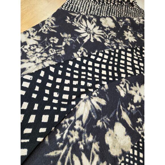 Urban Outfitters Y2K abstract print knit bodycon dress cap sleeves knee length s - Picture 5 of 7